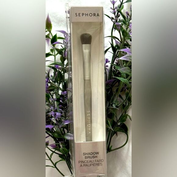 New! Never used! Sephora Eyeshadow Brush! - Picture 4 of 10